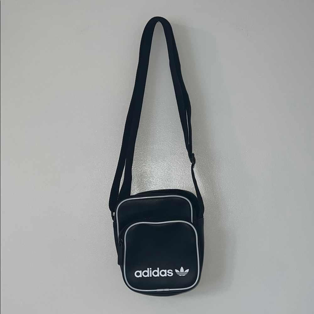 Adidas Crossbody Pouch - Picture 2 of 10